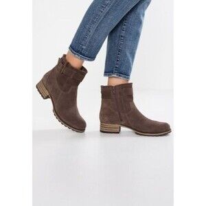 Clarks Collection Taupe Suede Leather Marana Amber Ankle Boots Booties Sz 7.5M